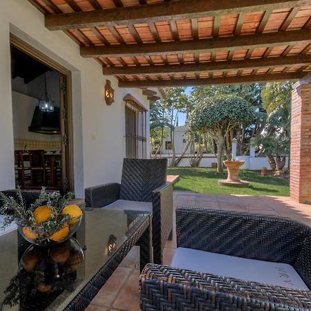 فيلا Hacienda Roche Viejo كونيل ذي لا فرونتيرا المظهر الخارجي الصورة