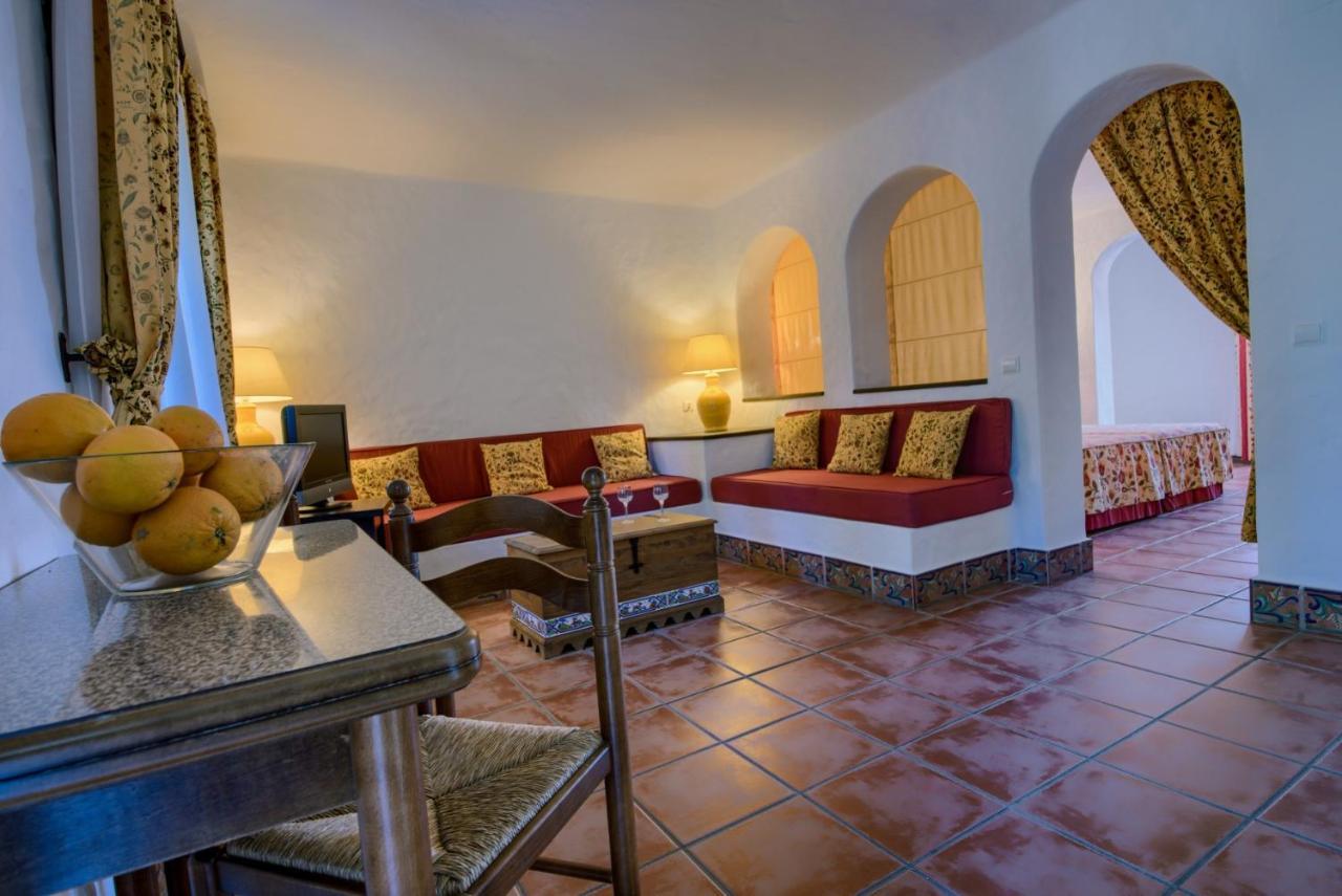 فيلا Hacienda Roche Viejo كونيل ذي لا فرونتيرا المظهر الخارجي الصورة