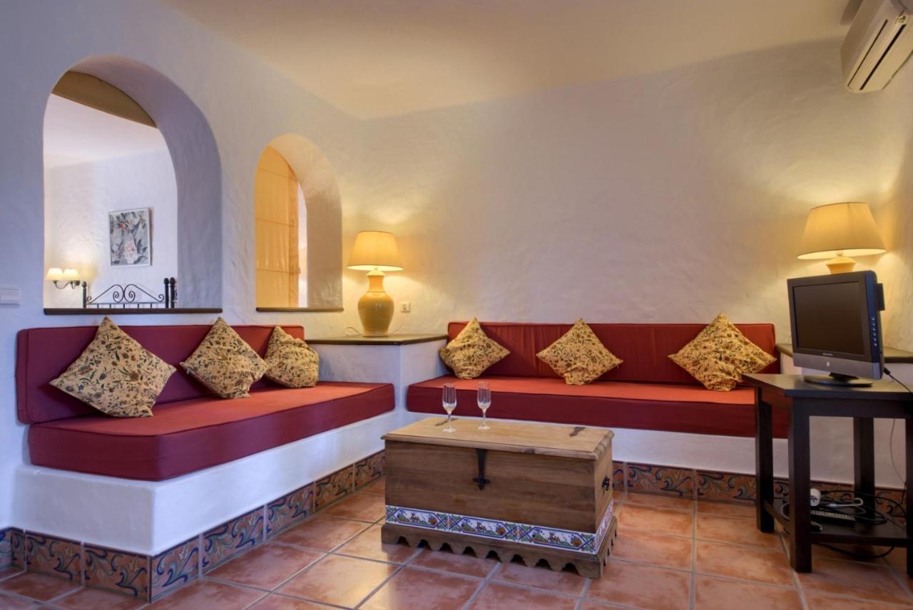 فيلا Hacienda Roche Viejo كونيل ذي لا فرونتيرا المظهر الخارجي الصورة